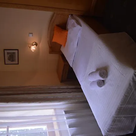 Claris Hotel