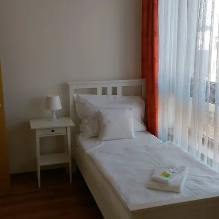 Apartment 3d *