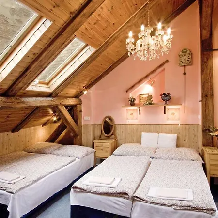 Alice House Aparthotel