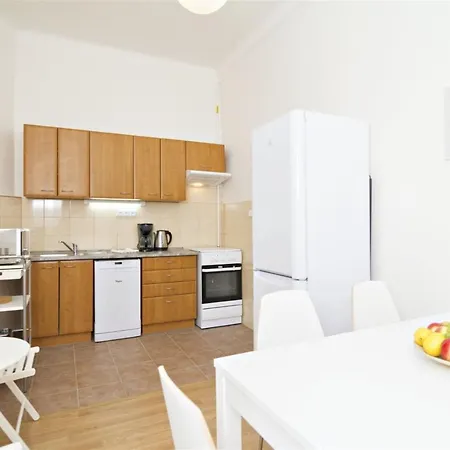 With 2 Bathrooms- 5 Minutes From Old Town - 102 M2 Apartment