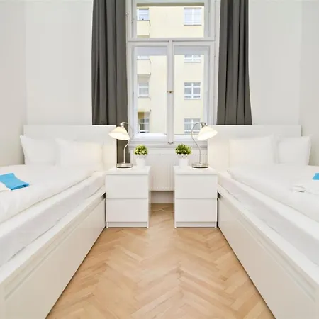 With 2 Bathrooms- 5 Minutes From Old Town - 102 M2 Apartment
