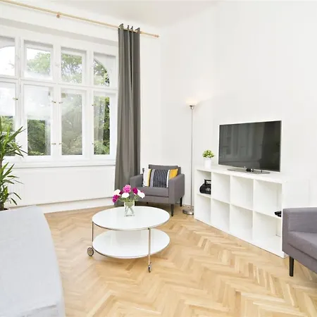 With 2 Bathrooms- 5 Minutes From Old Town - 102 M2 *