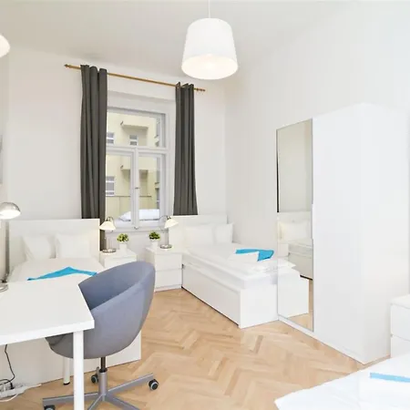 With 2 Bathrooms- 5 Minutes From Old Town - 102 M2 * Prague