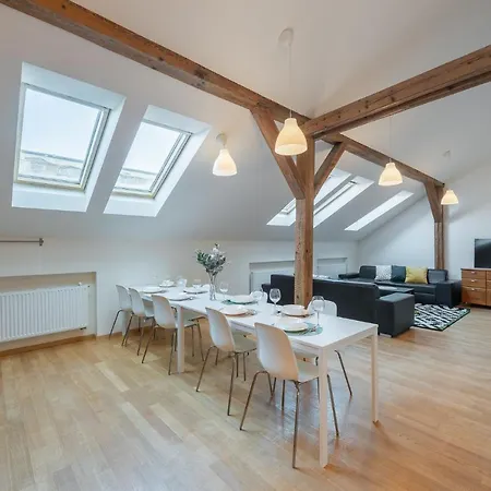 Apartament Tesnov Grande