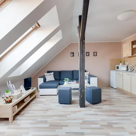 Jane's Attic Prague