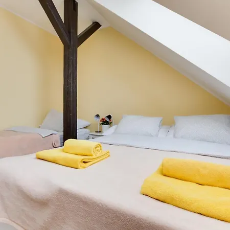 Jane's Attic Apartment