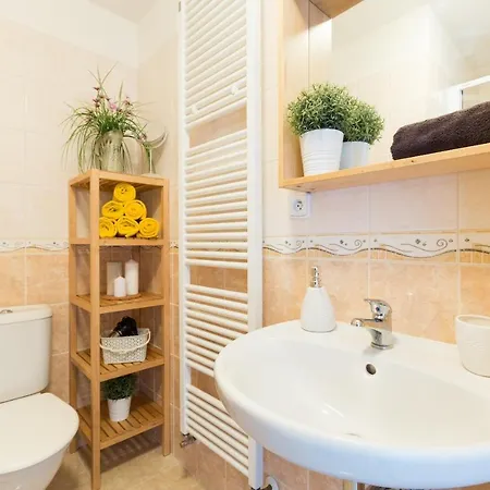 Jane's Attic Apartment *