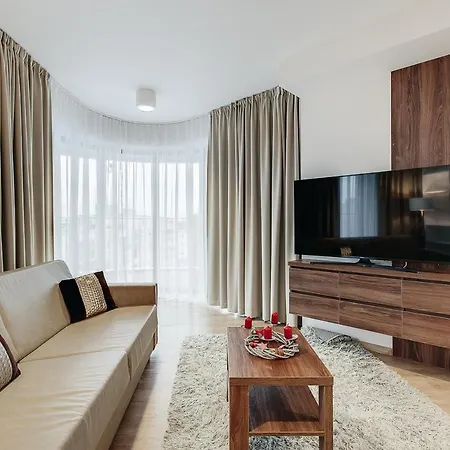 Exclusive In Luka Apartment