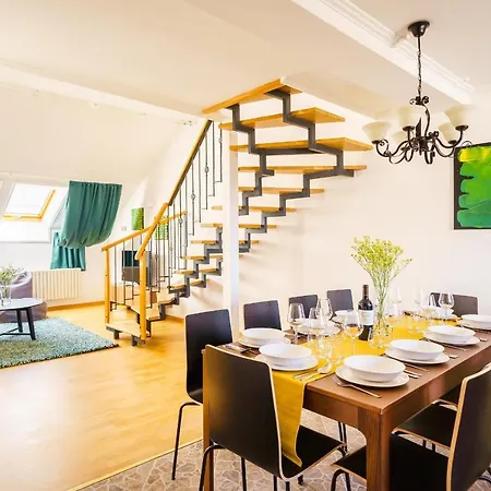 Apartment Alone 5br+3bath Penthouse In Center Of *