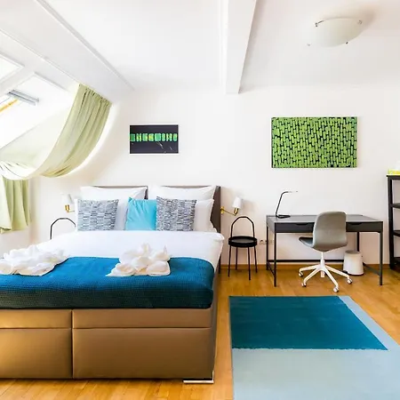 Apartment Alone 5br+3bath Penthouse In Center Of *