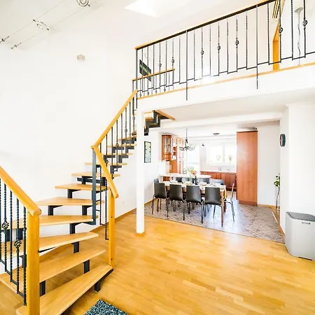 Alone 5br+3bath Penthouse In Center Of Apartment Prague
