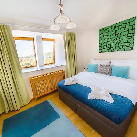 Alone 5br+3bath Penthouse In Center Of Prague