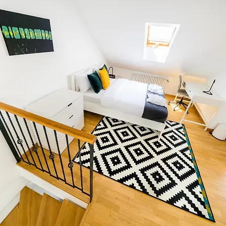 Alone 5br+3bath Penthouse In Center Of Prague