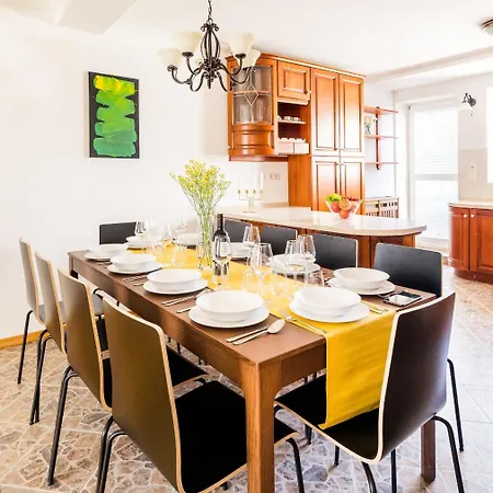 Apartment Alone 5br+3bath Penthouse In Center Of *