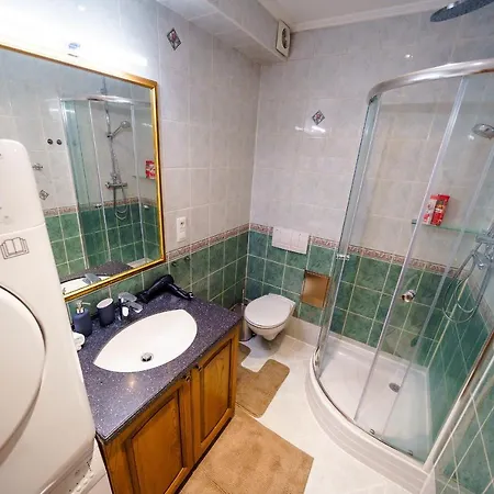 Apartment Alone 5br+3bath Penthouse In Center Of *
