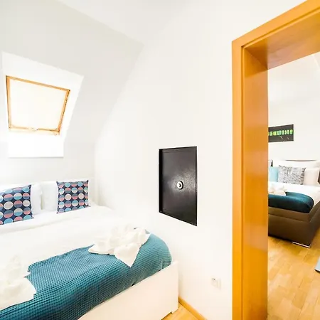 Apartment Alone 5br+3bath Penthouse In Center Of