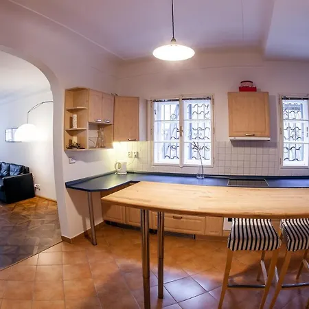 St. Nicholas Church View Apts Daire *