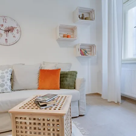 Aparthotel L.i.a S.r.o