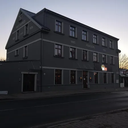Sun-house Pension&restaurant -parkingfree- Hotell 3*