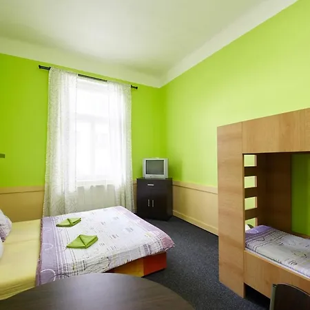 Hostel Onefam Arbes