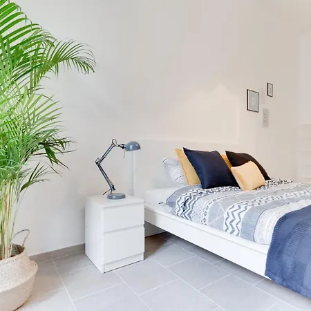L.i.a S.r.o Aparthotel