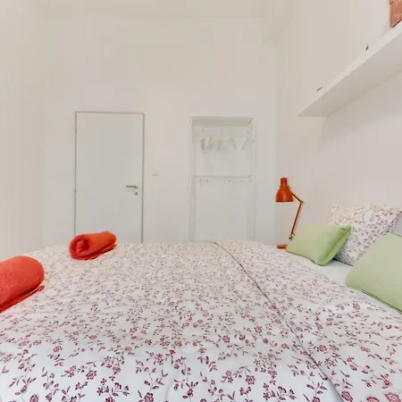 Aparthotel L.i.a S.r.o *