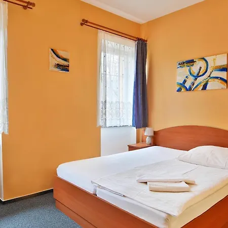 Attic 3* Prague