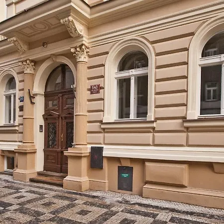 Unique 4* Prága
