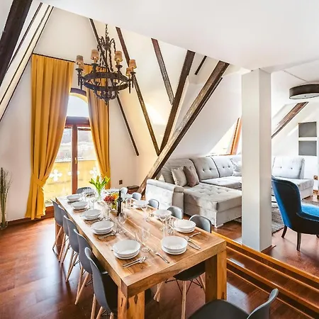 5br 2bath Masarykovo Nabrezi