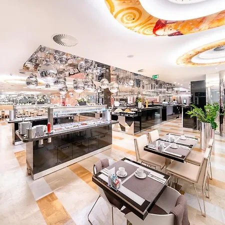 Hotel Grandium 5*