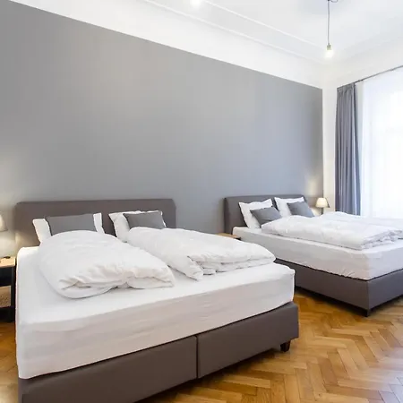 Spacious Near The River *