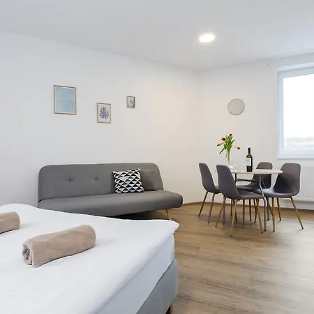 Harfa Apartment *