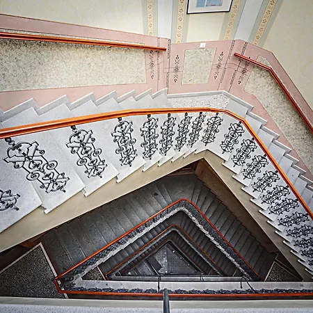 Deminka Palace