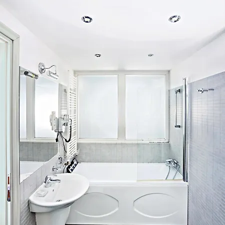 Hotel Deminka Palace 4*