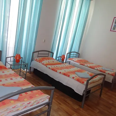 Guest house Tara