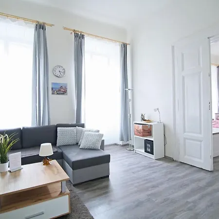 Beautiful Mala Strana Apartment *