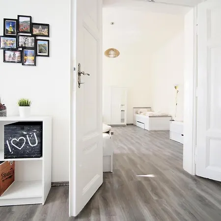 Beautiful Mala Strana Apartment