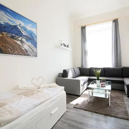 Beautiful Mala Strana Apartment *