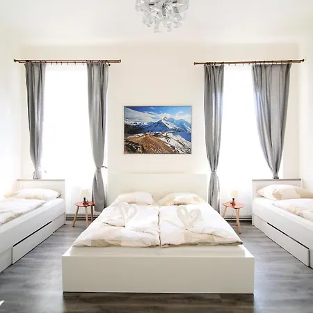 Apartment Beautiful Mala Strana