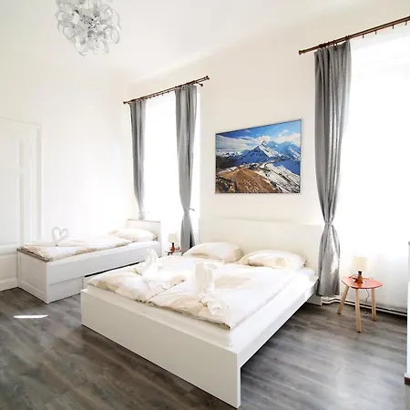 Apartment Beautiful Mala Strana