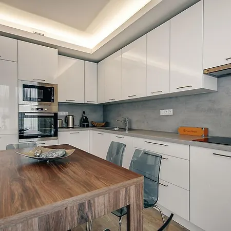 Apartment Exclusive In Luka *