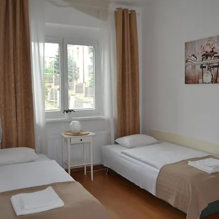 Nika Guest house