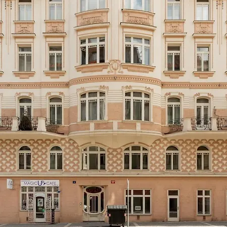 Days - Sunny Riverside With Terraces Apartment *