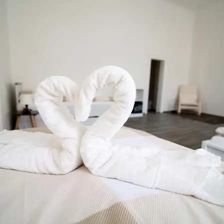 Beautiful Mala Strana Apartment Prague