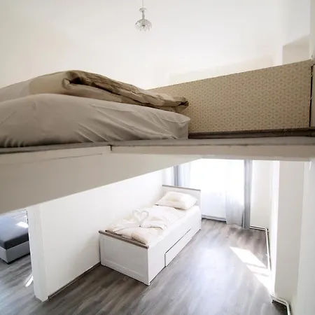 Apartment Beautiful Mala Strana *