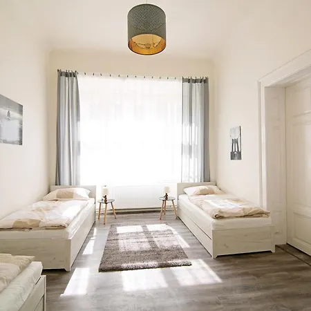Beautiful Mala Strana Apartment Prague