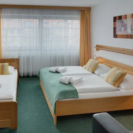 Oya Hotel 3*