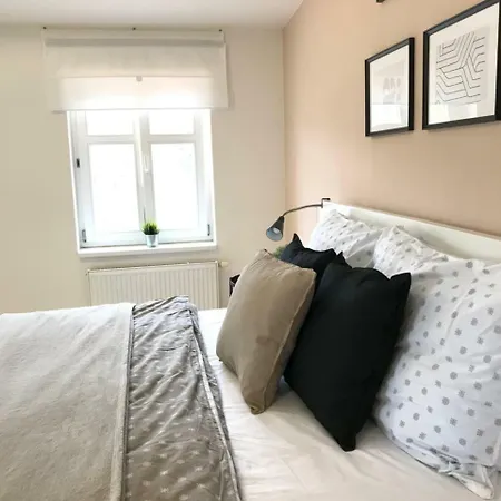 Qik Apartment *
