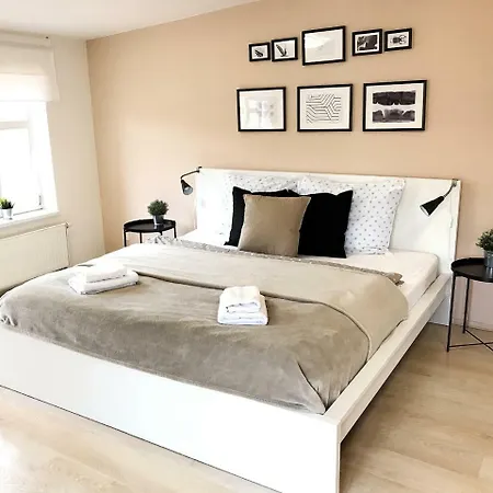 Qik Apartment *