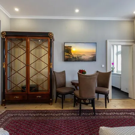 Slabur Aparthotel Praga